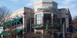 Barnes & Noble stock soars 20% as it explores a sale
Barnes & Noble stock soars 20% as it explores a sale