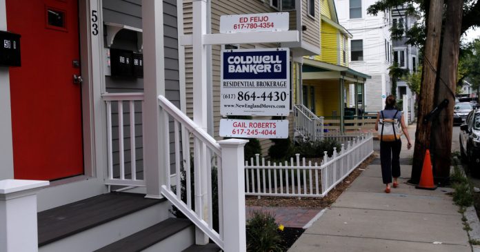 It Will Take More Than Lower Mortgage Rates for a Housing Rally