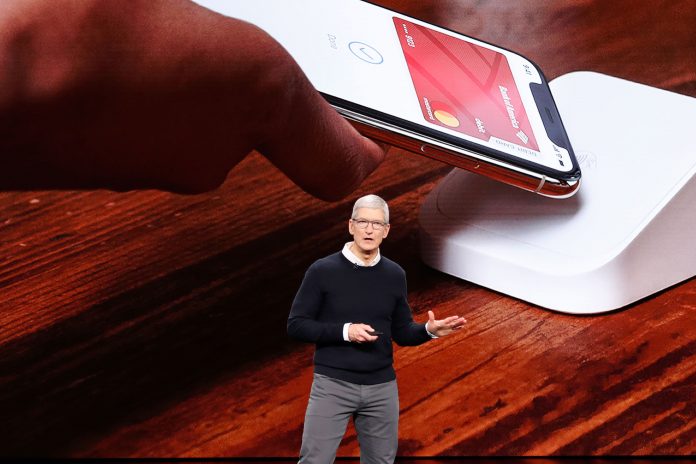 Apple's 'big story' this holiday season is its credit card: Analyst