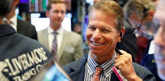 What happened to the stock market on Thursday: Nasdaq hits 9,000