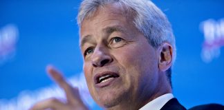 Traits JPMorgan CEO Jamie Dimon looks for when hiring