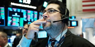Tech pressure adds to September blues on Wall Street