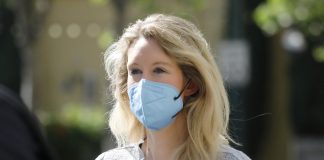Judge denies Elizabeth Holmes' request to suppress patient complaints about Theranos