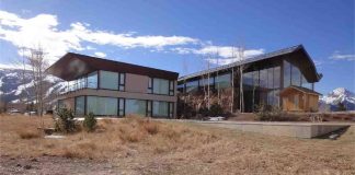 Oligarch Roman Abramovich's $50 million Colorado mansion could become a sanctions target