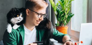 Fool yourself into being good with money using 4 mental hacks from doctors and CEOs