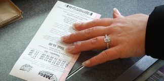 Mega Millions jackpot is $810 million. If it's won, here's tax bill